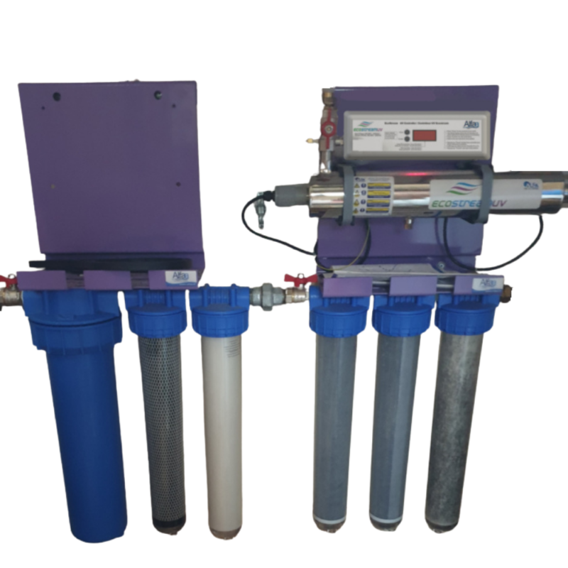 Station skid ecostream péniche pour le traitement de l'eau par UV et filtration