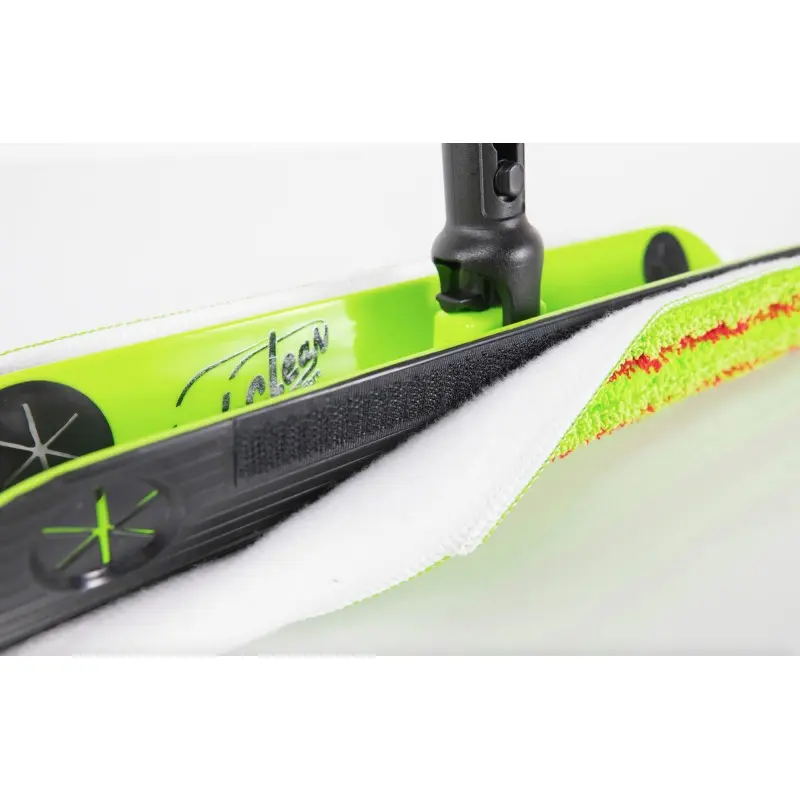 Les bandes Velcro du support U-Clean pour fixer le bandeau microfibre Delta